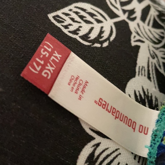 Dress - Picture 3 of 3